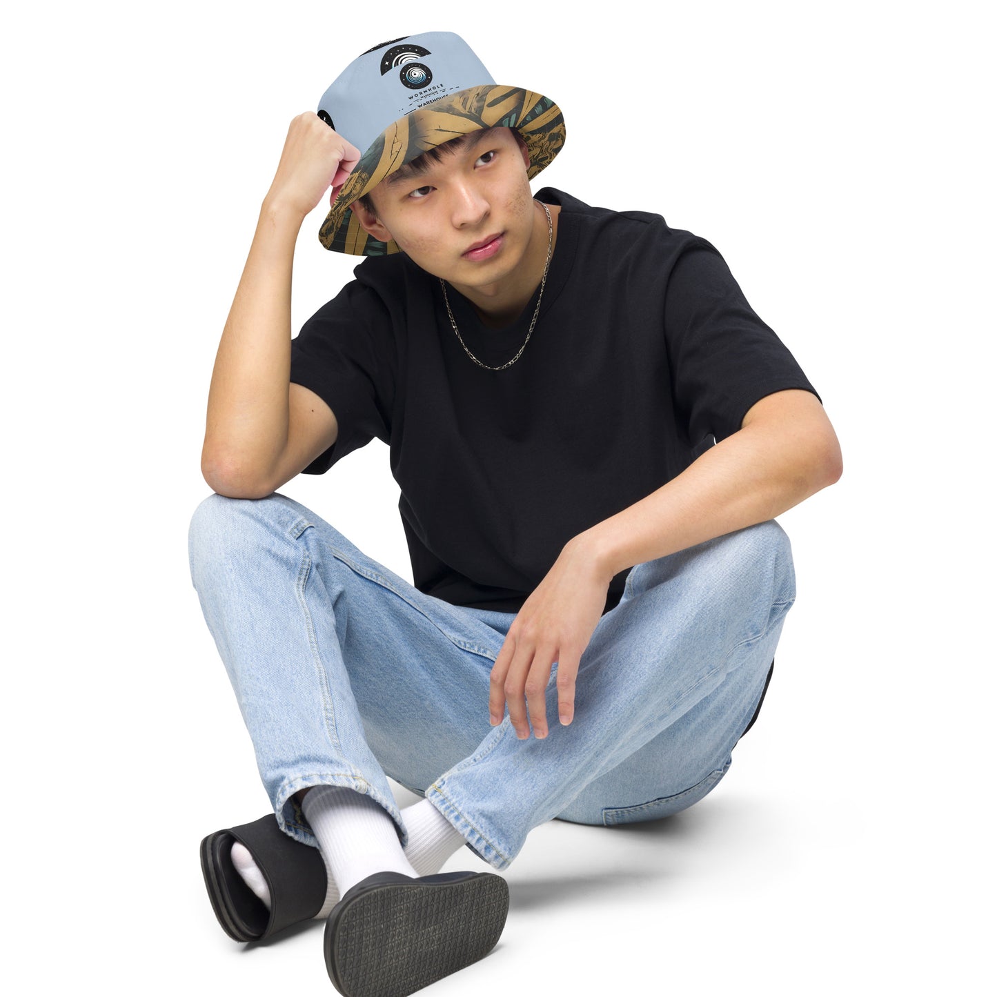 Flipside Fashionista: Reversible Look Bucket Hat